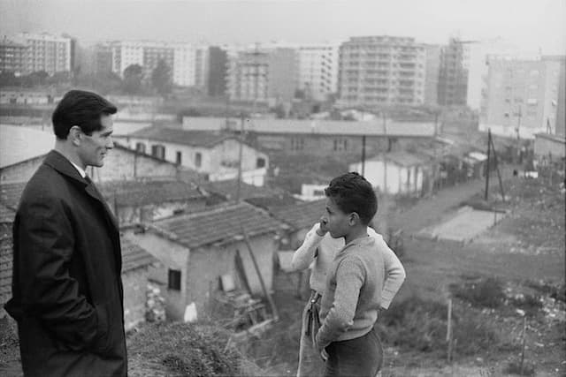 Rabbia delle periferie tra razzismo, proletariato bianco e ...